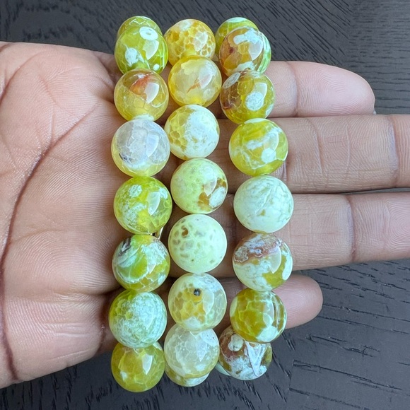 Jewelry - Dragon vein orca agate bracelet 12mm 6.5’ (one)